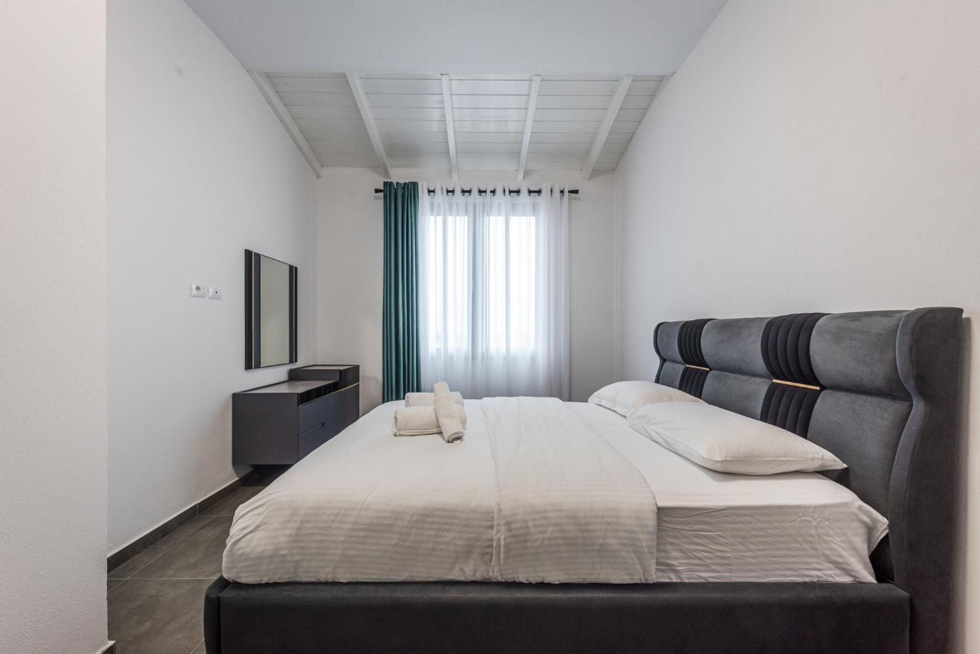 Royal Hill Apartments By Ps Durrës Kültér fotó