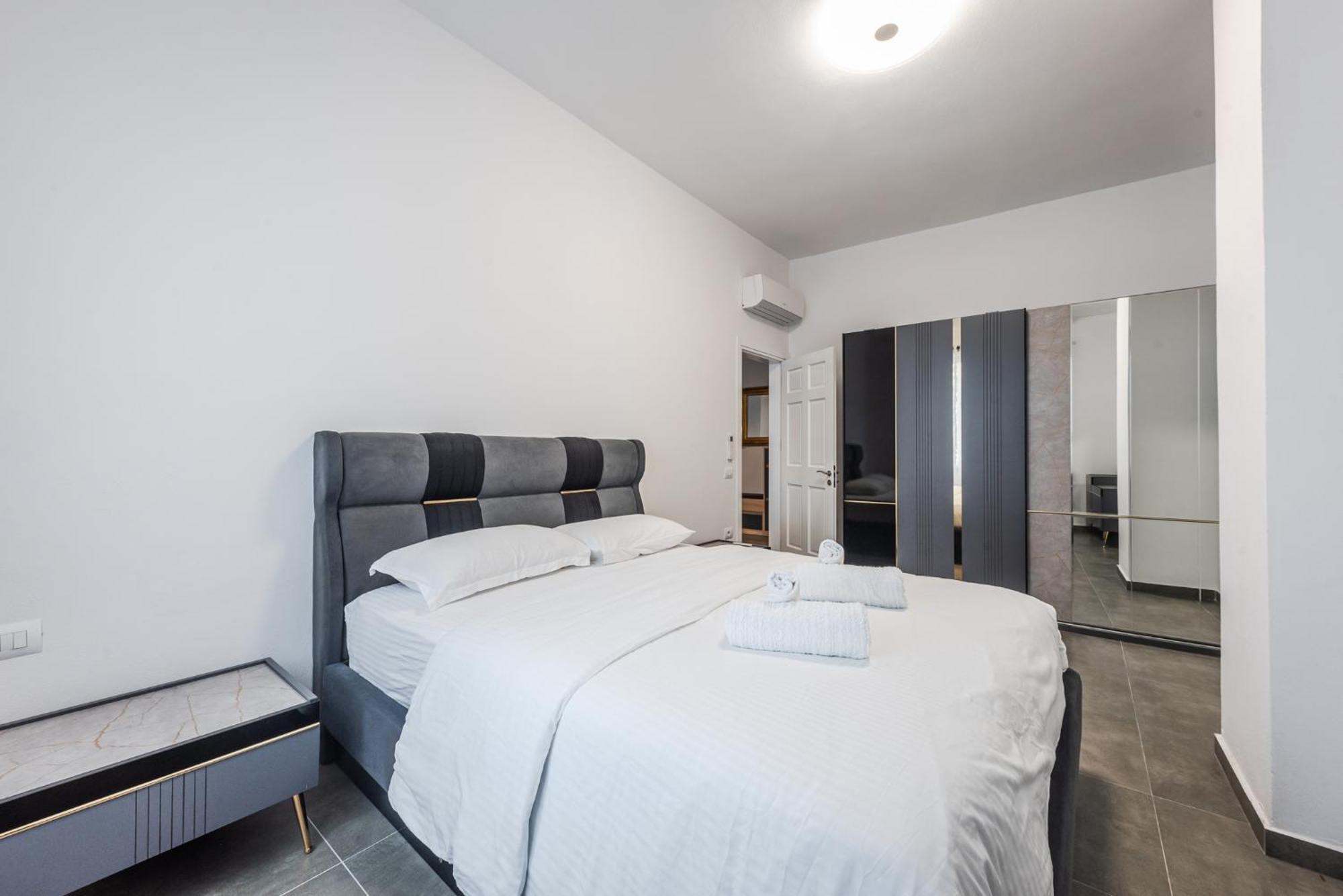 Royal Hill Apartments By Ps Durrës Kültér fotó